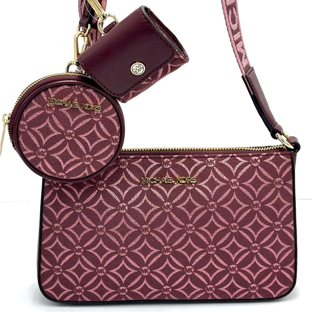MICHAEL KORS Jet Set Travel Small Logo Jacquard
Crossbody With Tech Attach - Picture 4 of 16
